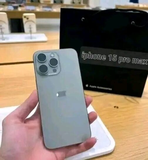 iPhone 15 - Image 4
